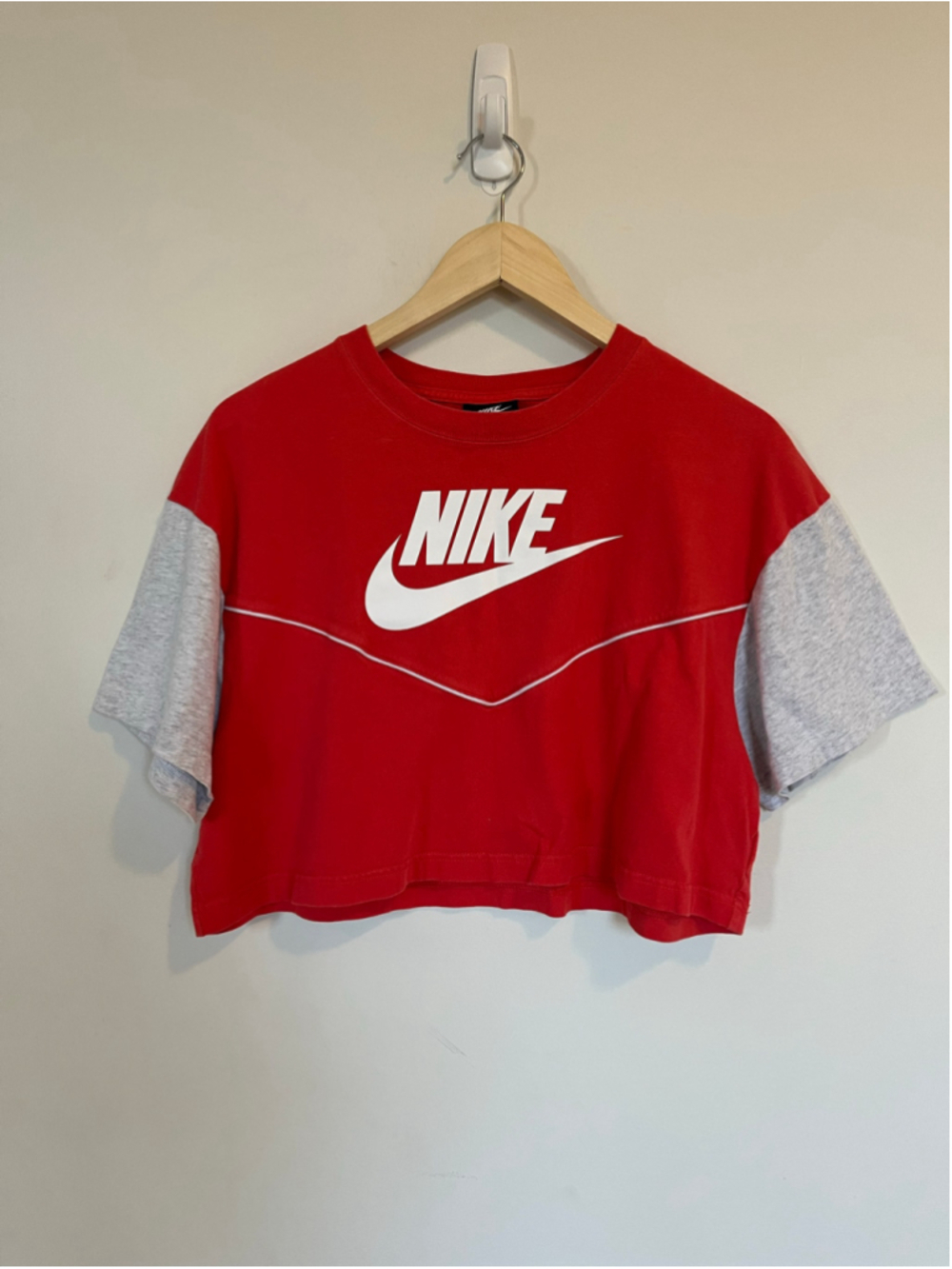 Nike Crop Top Colour Block Coral Red Light Grey Large Nike Swoosh Cotton